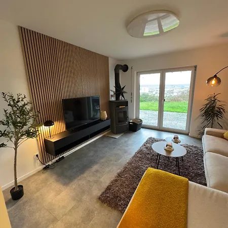 Moderne 3 Zimmer Wohnung Direkt Neben Dem Campus Bad Neustadt an der Saale Exterior foto